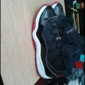 Air Jordan 11 retro bread